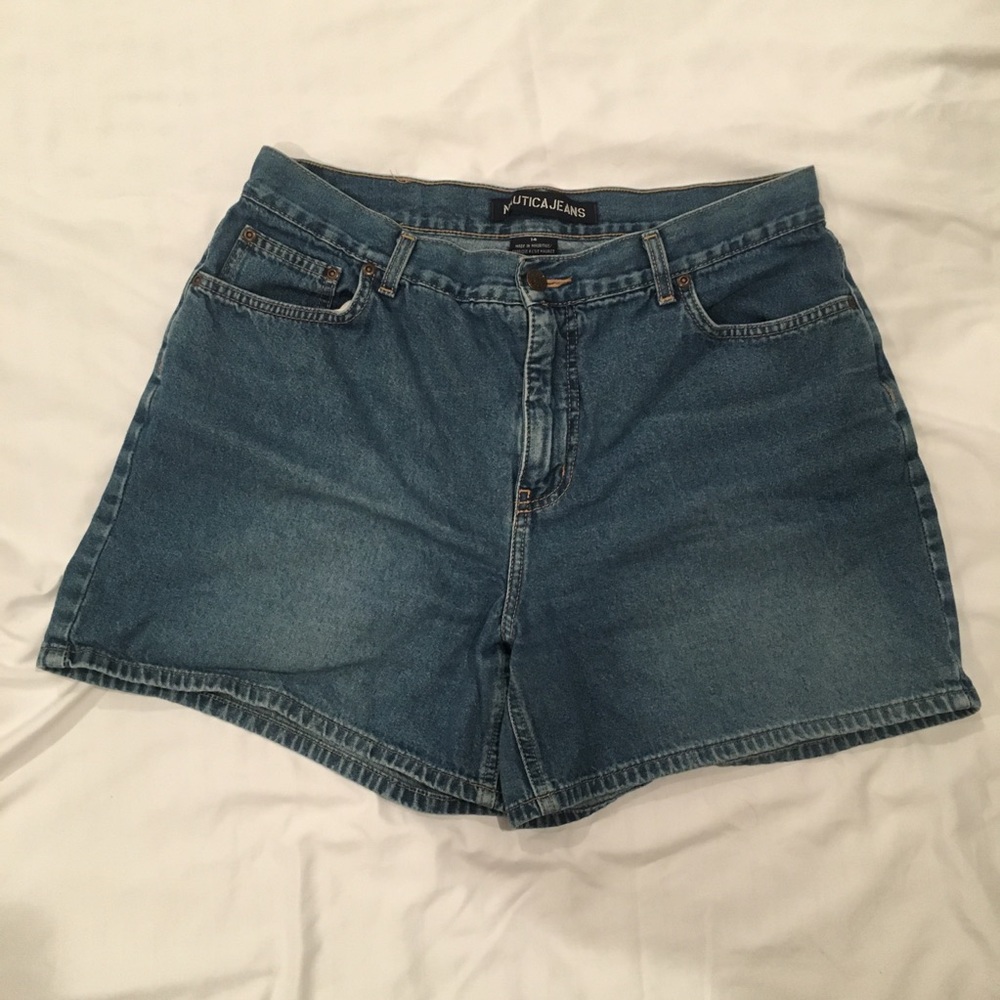 Nautica high rise jean shorts size 14